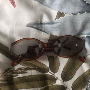 KENDALL & KYLIE trendy  sunglasses